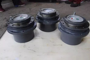 減速器的軸一般用什么材料？